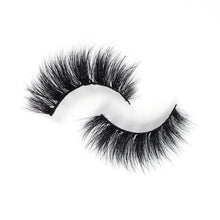 Load image into Gallery viewer, Glam Babe Luxury Mink Lashes